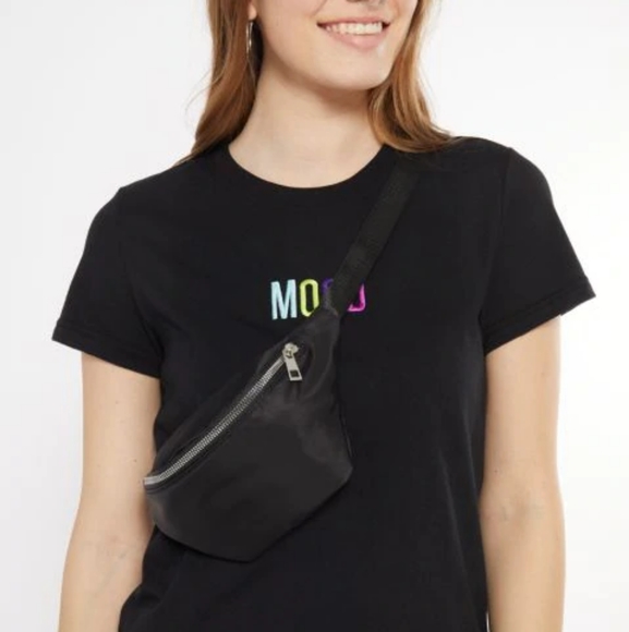 Rue21 Handbags - Rue21 Black Lightweight Nylon Fanny Pack- NWT